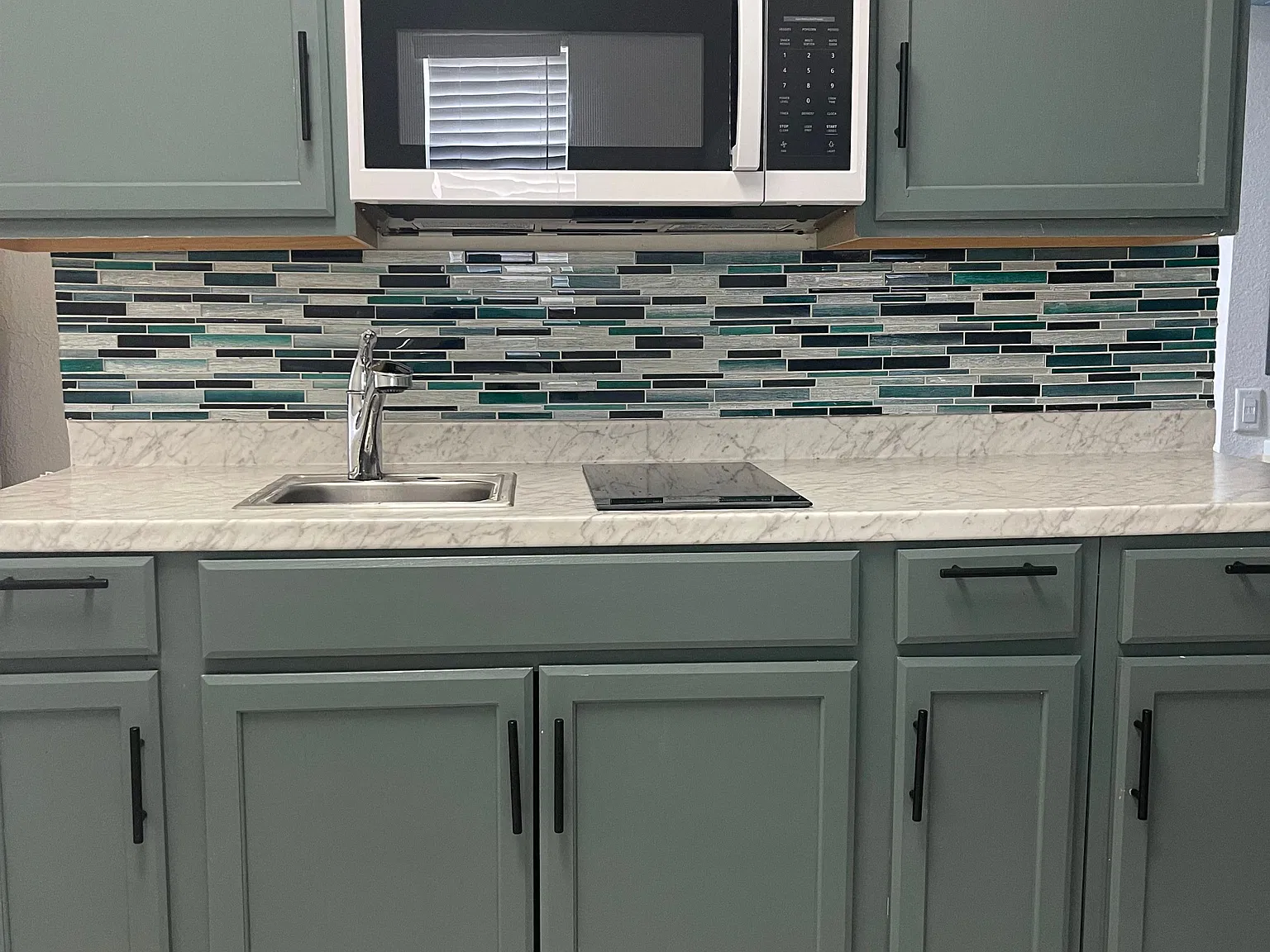 Private 1 Bed / 1 Bath Efficiency in Princeton, FL Near Turnpike Exit 9 — Photo 4