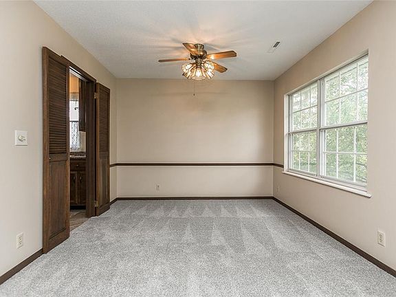 2nd image of 4121 Lexington Dr NE #1
