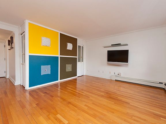 3rd image of 1443 28th Ave APT 4