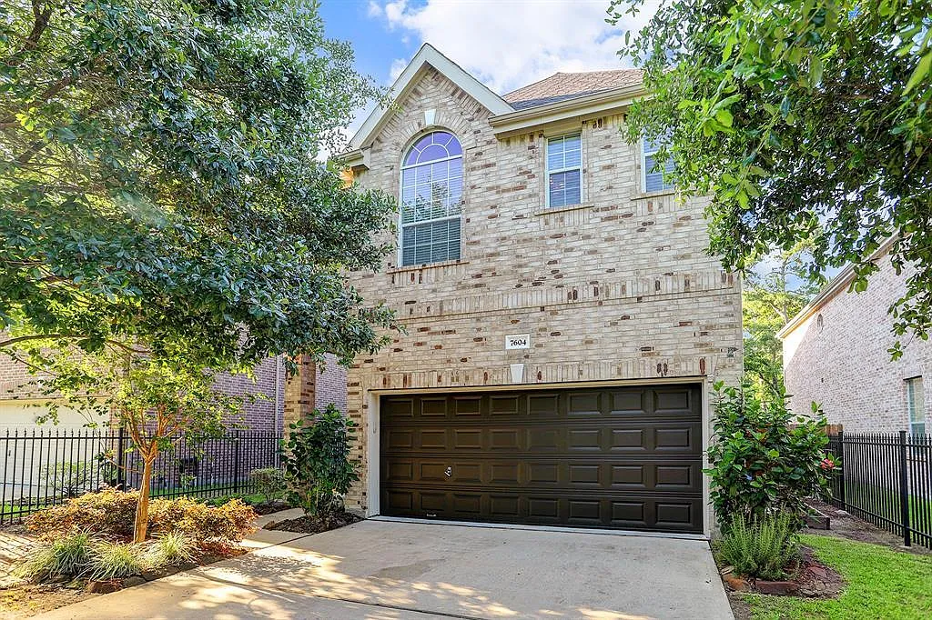 Building Photo - 7604 Janak Dr