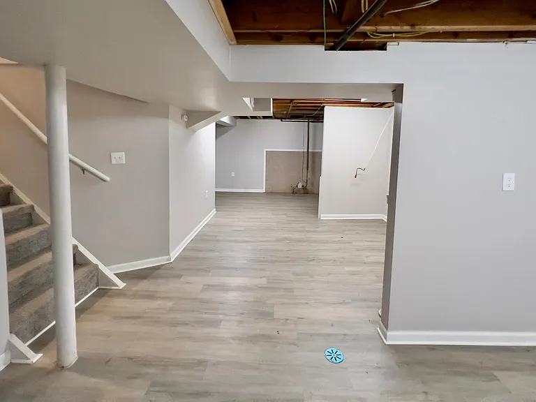 318 Devillen Ave — Photo 10