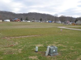 34 Robins Way, Ripley, OH 45167