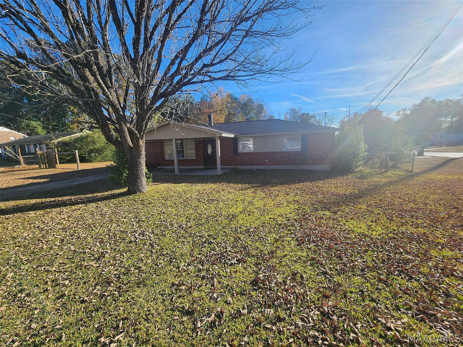 4 bed, 3.0 bath, 1303 sqft, $1,350 — Photo 2