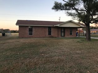753 Riviera Cir N, Greenville, MS 38701