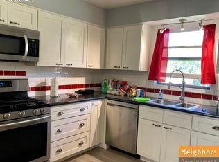 2044 Mapleview St SE, Kentwood, MI 49508