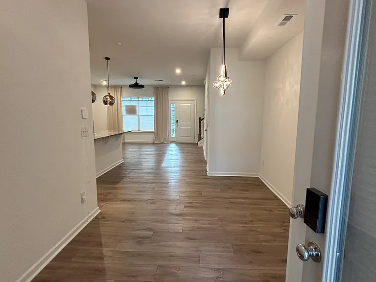 10312 Guardian Dr — Photo 14