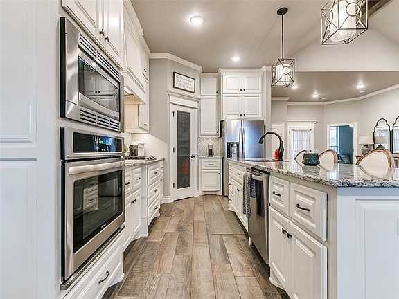 4th image of 18648 Groveton Blvd