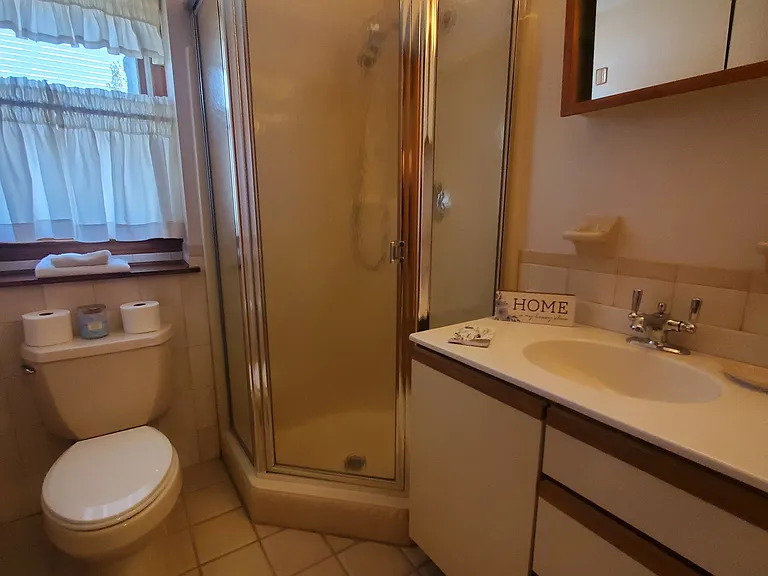 302 Westwood Rd — Photo 13
