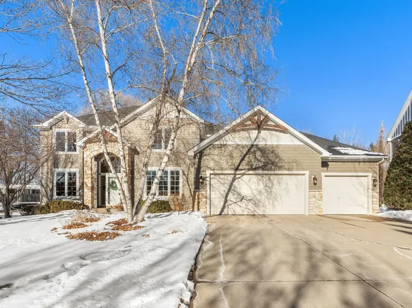 1480 Knob Hill Ln, Excelsior, MN 55331