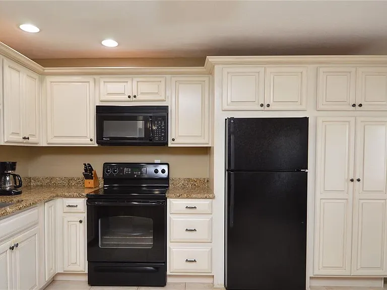 5245 Coquina Key Dr SE #A — Photo 8
