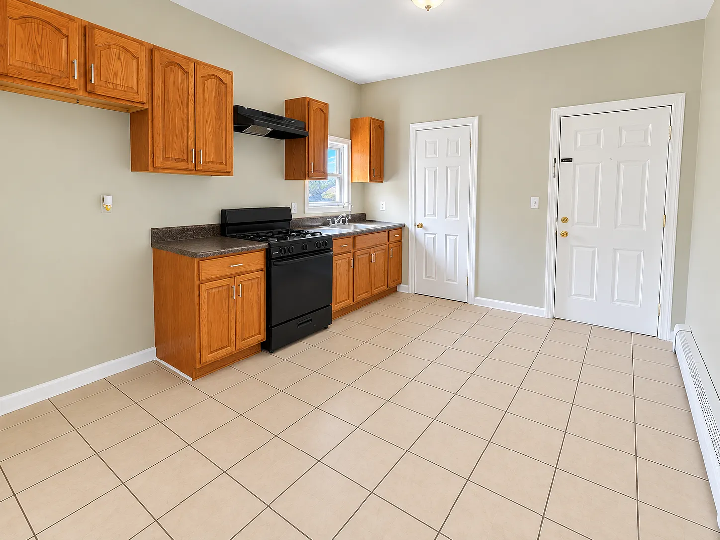 2 bed, 1000 sqft, $1,845 — Photo 2