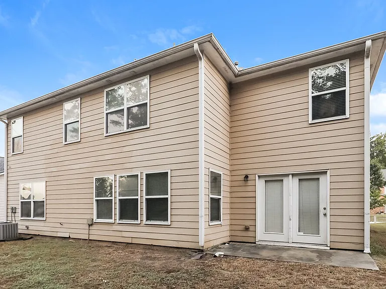 2894 Edgewater St SW — Photo 17