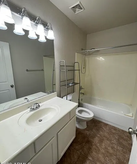 330 S Farmer Ave #114 — Photo 20