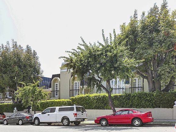 5th image of 1242 Berkeley St APT 10