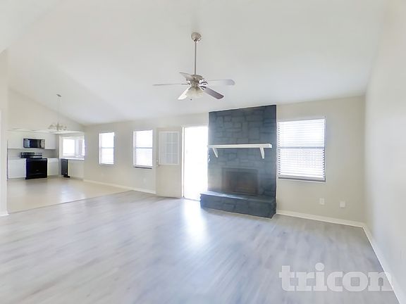3rd image of 8708 Bishopswood Dr