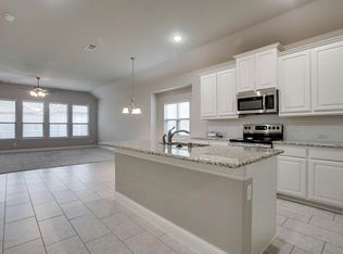117 Cool Meadows Ln, Red Oak, TX 75154