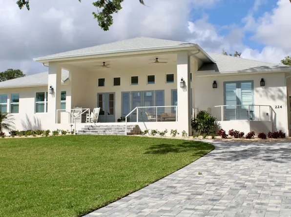 224 N Riverside Dr, Edgewater, FL 32132