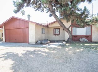 821 Sandra Ln, Porterville, CA 93257