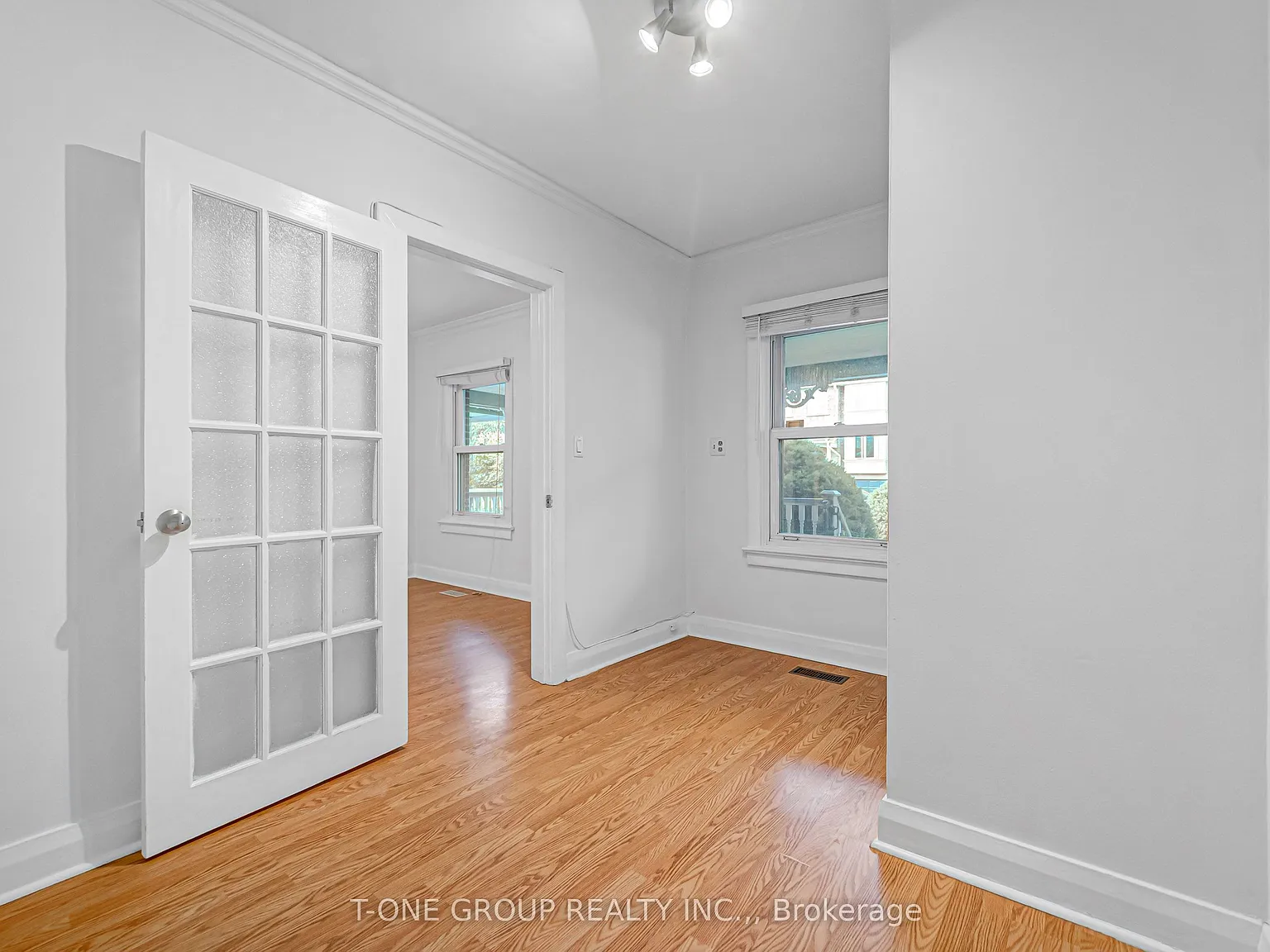 2 bed, $2,950 — Photo 2