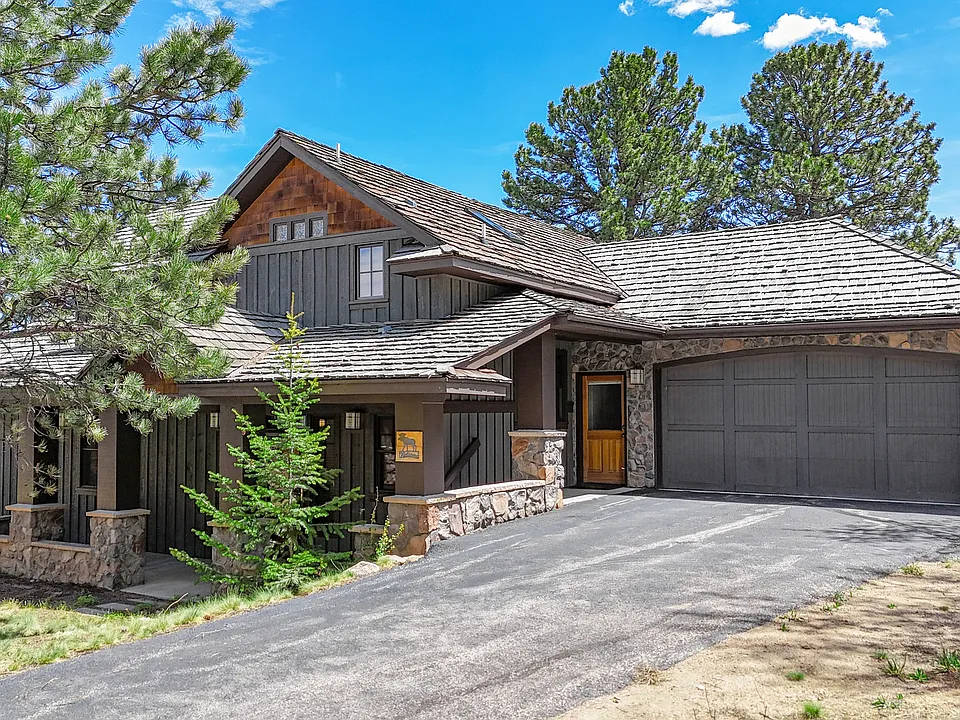 326 Juniper Ct