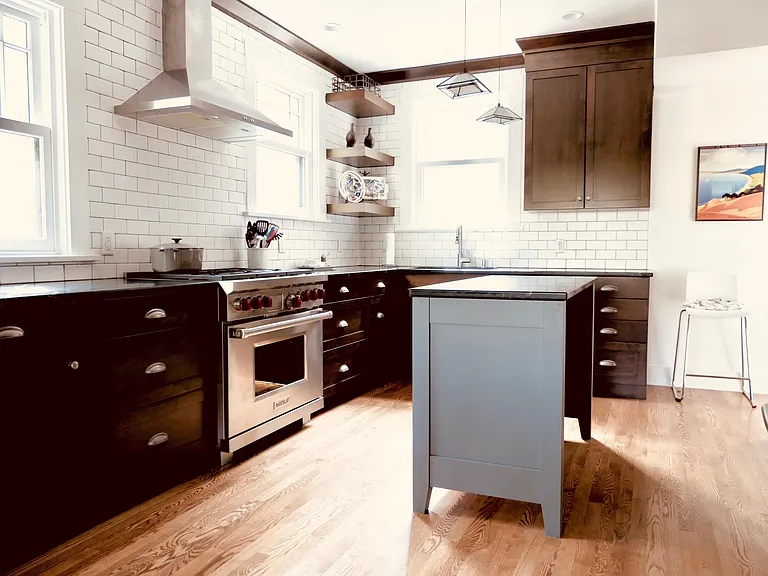 210 N Breese Ter — Photo 17