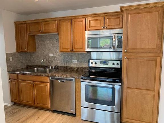 4th image of 4250 N Marine Dr APT 310