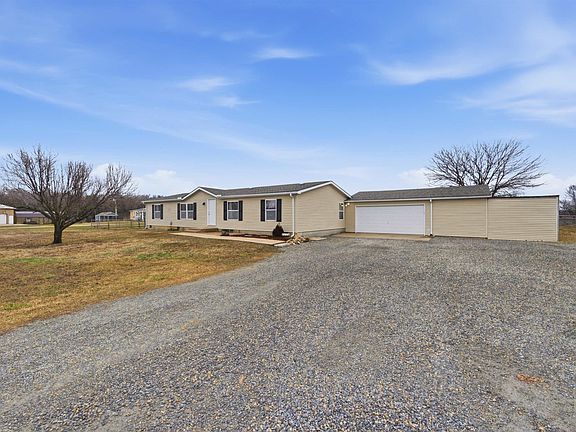 2nd image of 9110 SW Anna Rd