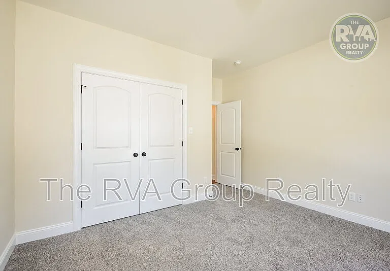 111 Wilkshire Ct — Photo 18