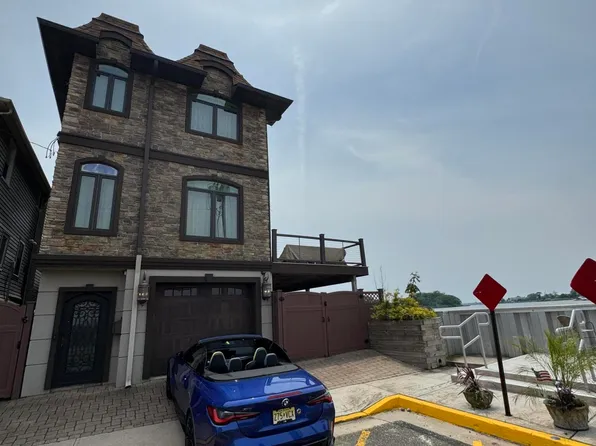 36 Beach St, Sea Bright, NJ 07760