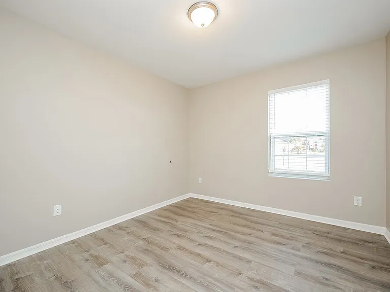 2564 Surfside Blvd — Photo 14
