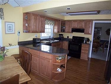 2nd image of 2565 Chapelwood Dr