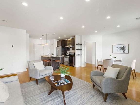3rd image of 65 Beacon St APT 403