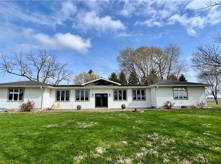 731 E 2700 North Rd, Moweaqua, IL 62550