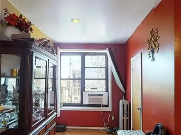 5001 4th Ave, Brooklyn, NY 11220