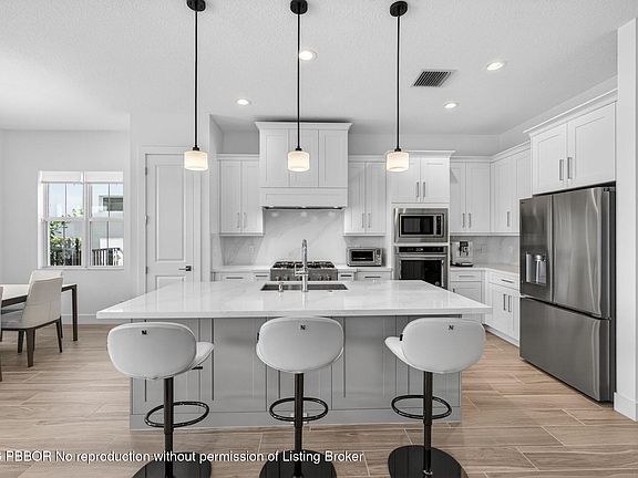 4th image of 12419 Nautilus Cir
