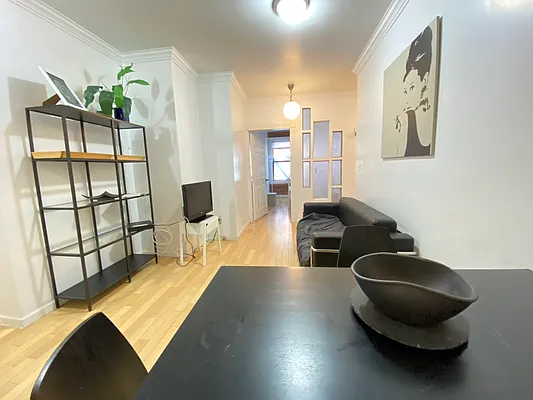 Rented by Oxford Property Group | media 11