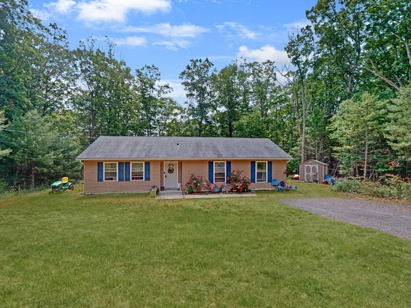 109 Pine Ln, Dingmans Ferry, PA 18328