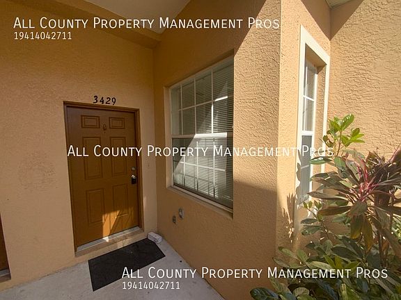 3rd image of 3429 Parkridge Cir