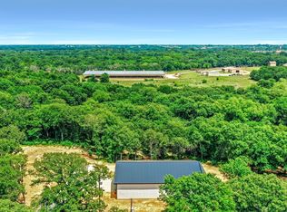 400 Wild Wood Ln, Whitesboro, TX 76273