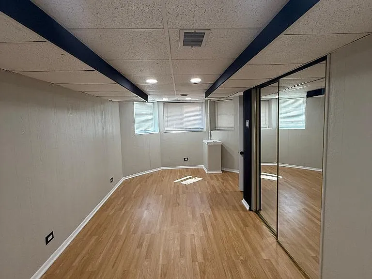 4523 N Keokuk Ave #BASEMENT — Photo 11