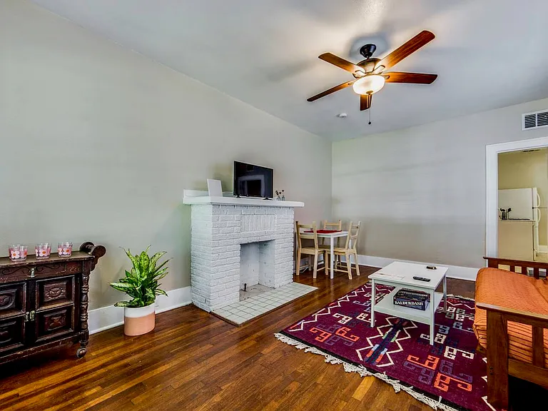 508 E Dewey Pl #3 — Photo 8