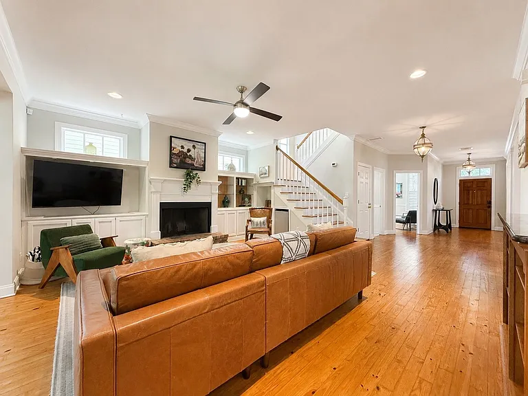 3218 W Wallcraft Ave — Photo 8