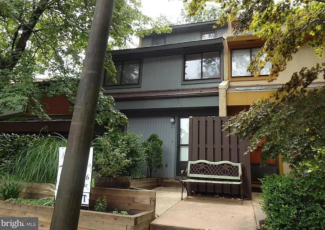 3 bed, 2.5 bath, 1517 sqft, $2,550 — Photo 3
