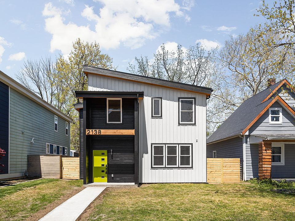 1st image of 2138 Woodlawn Ave