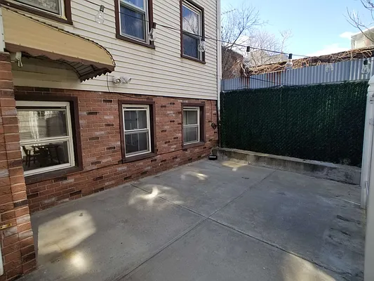 Rented by Compass | media 20