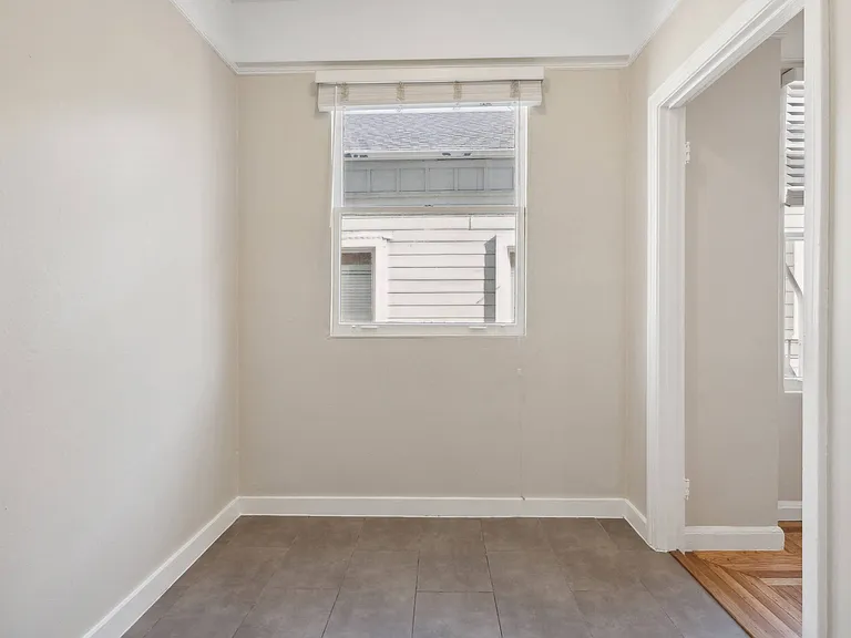 1520 Gough Street — Photo 25
