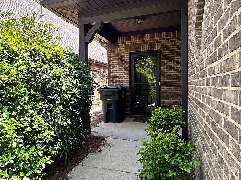 358 Kingston Cir — Photo 21