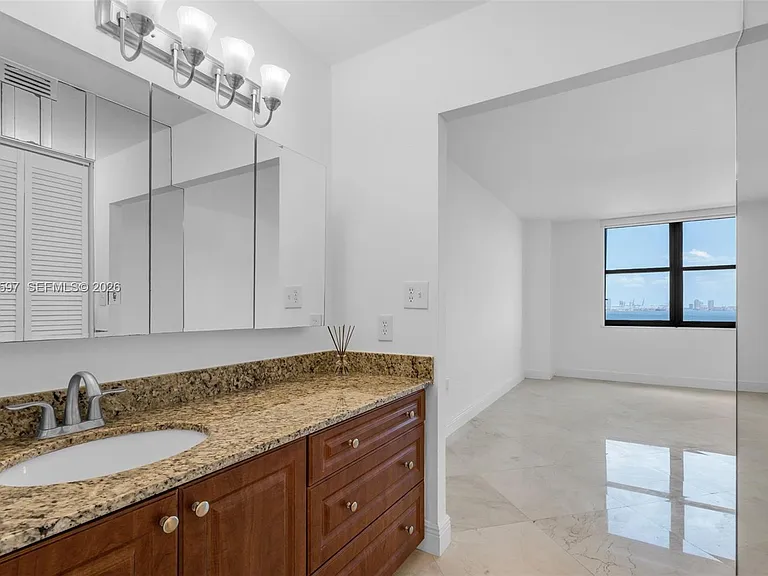 2333 Brickell Ave #1109 — Photo 21