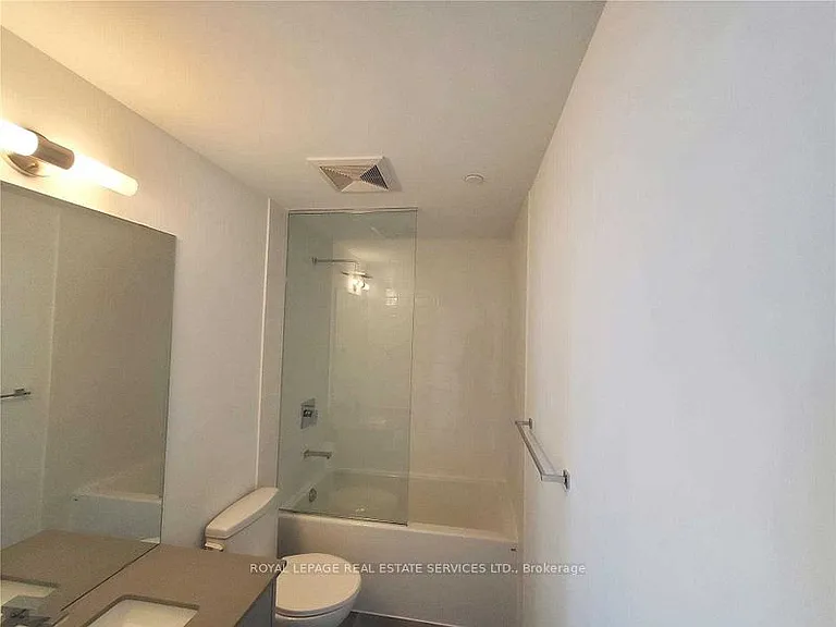 2485 Taunton Rd #516 — Photo 12
