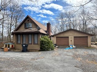 32 Spokane Rd, Albrightsville, PA 18210